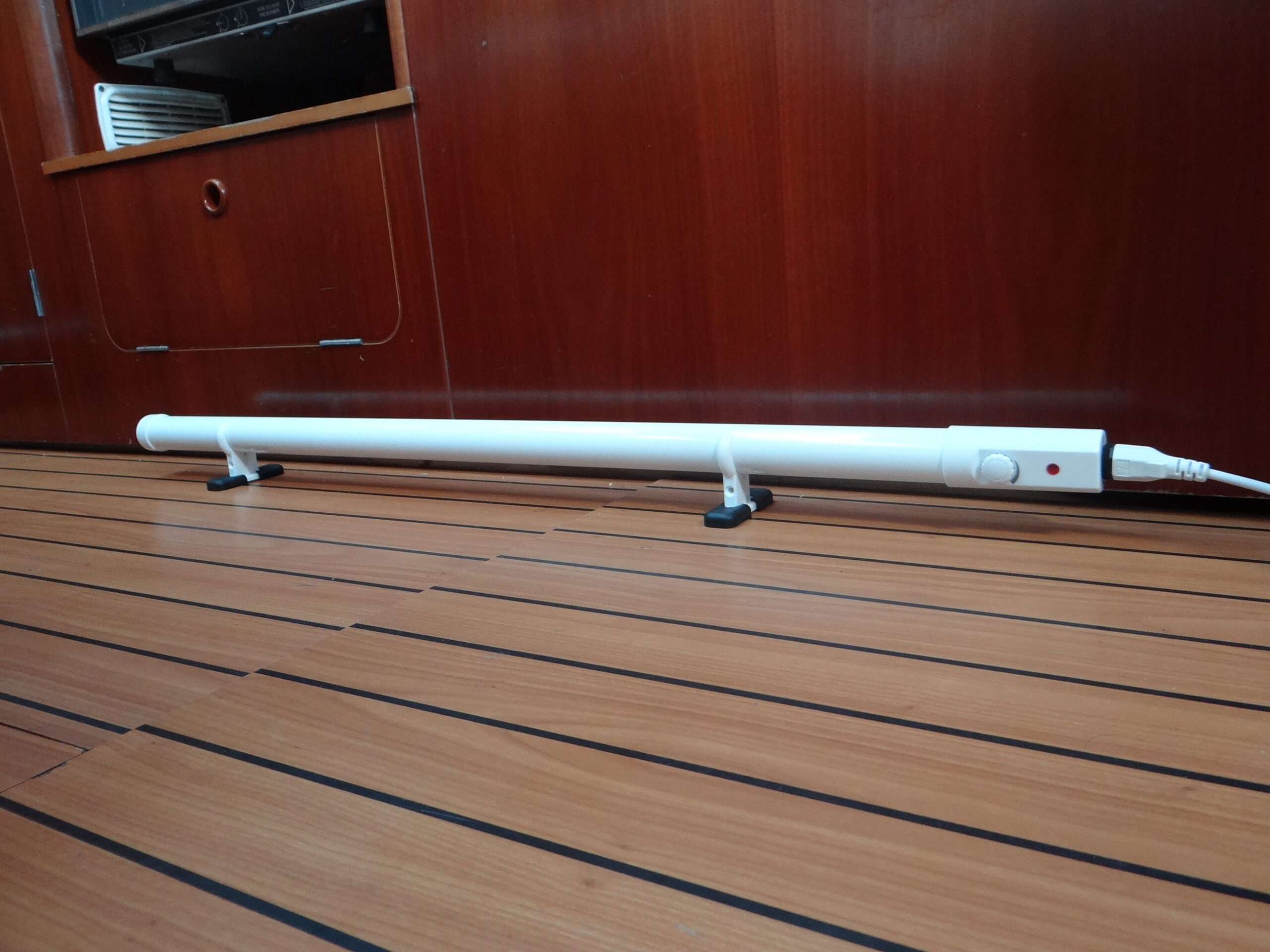 240V 90W Tube Heater with Thermostat – UK Plug - Image 2