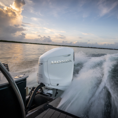 Honda BF350 V8 Outboard Engine
